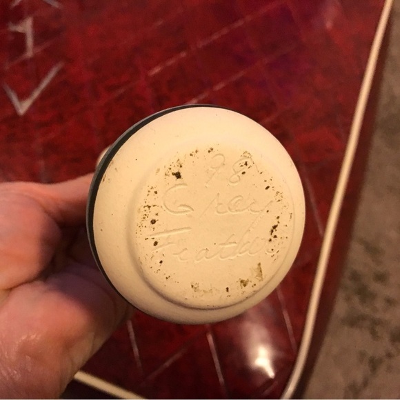 Pottery Gray Feathers 98 - Picture 2 of 9